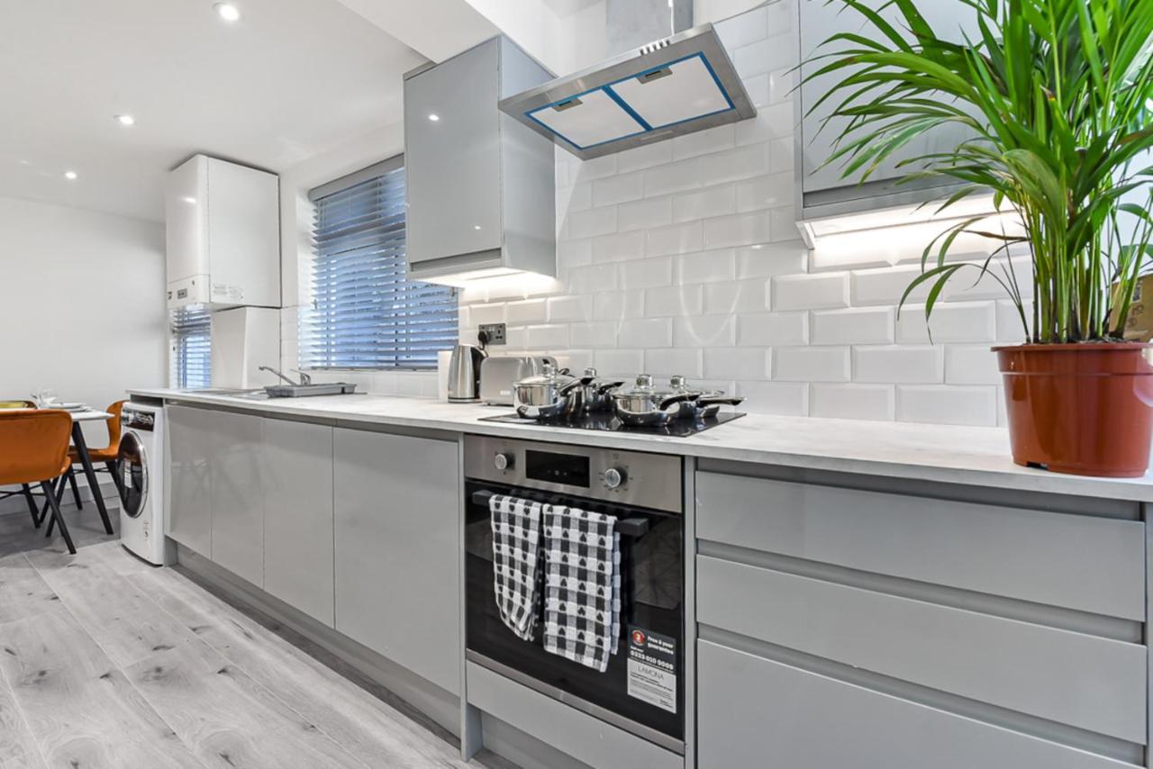 Lovely 2 Bedroom Apartment In Greater London Kültér fotó